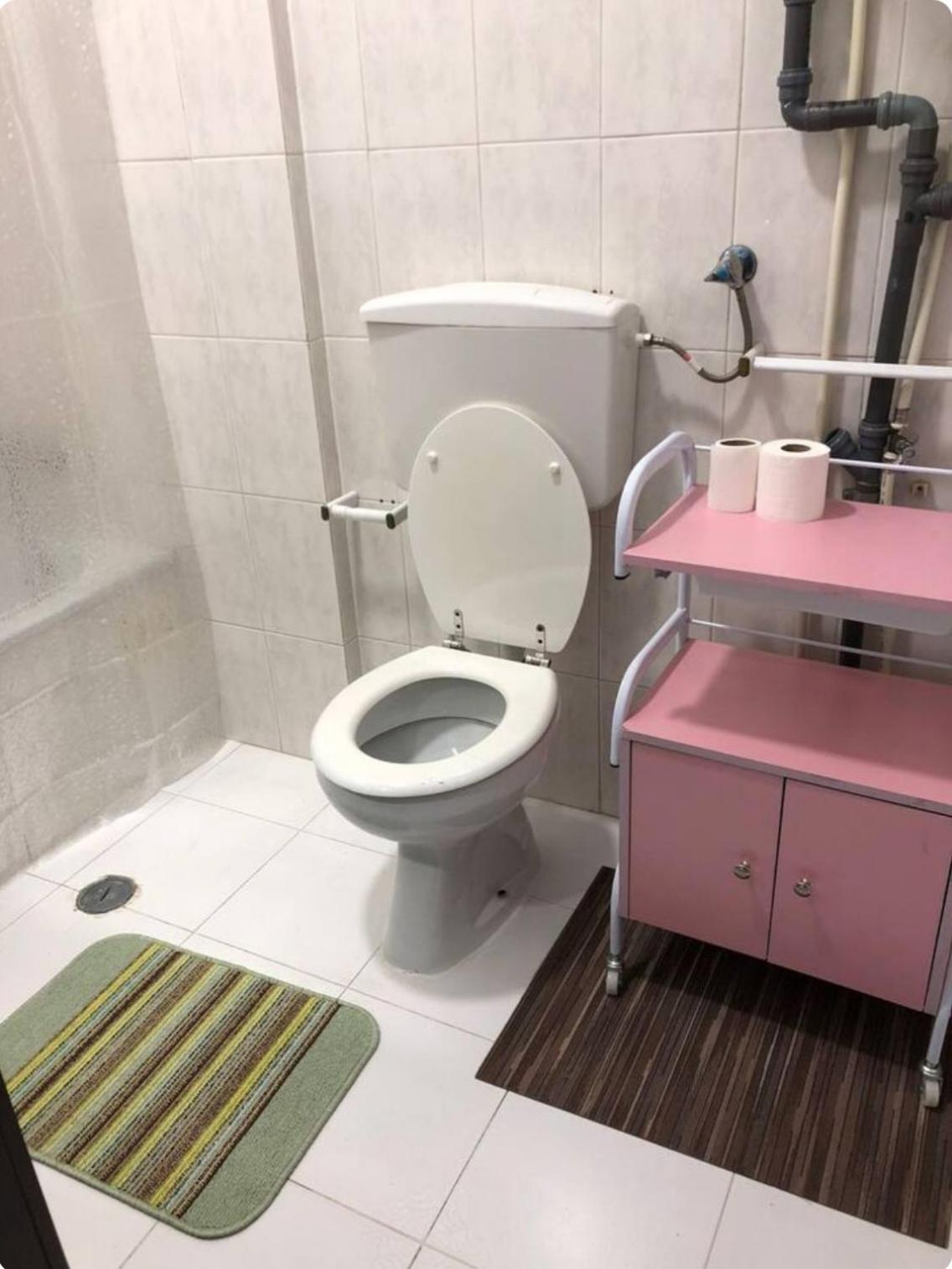 Quarto Calmo E Acolhedor Apartment Almada Luaran gambar
